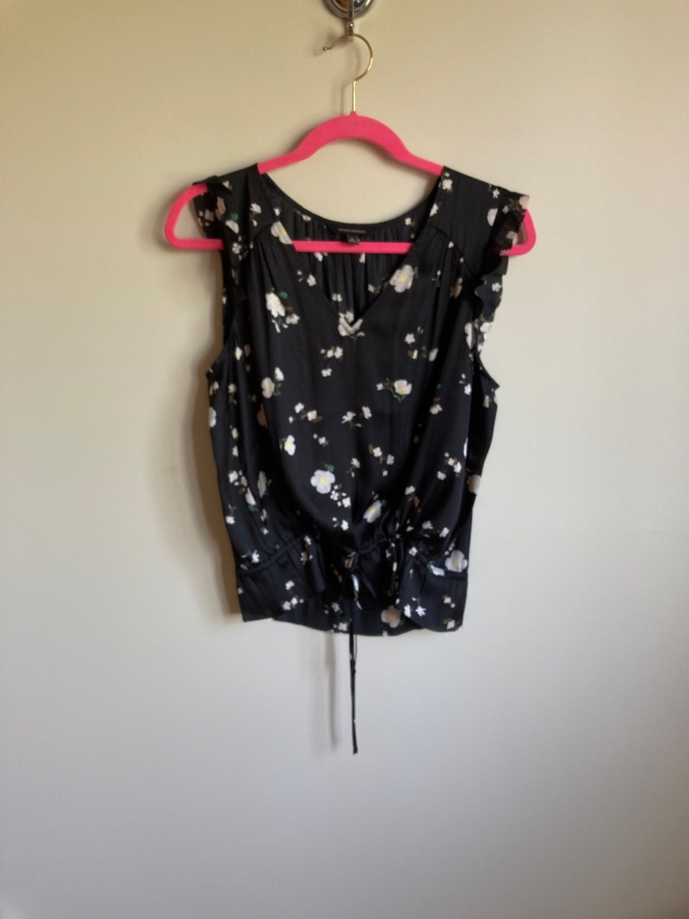 Banana Republic Black Floral Flutter Top M